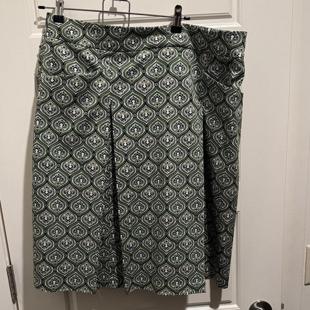 George Me by Marco Eiden Green Geometric Skirt with Pleats